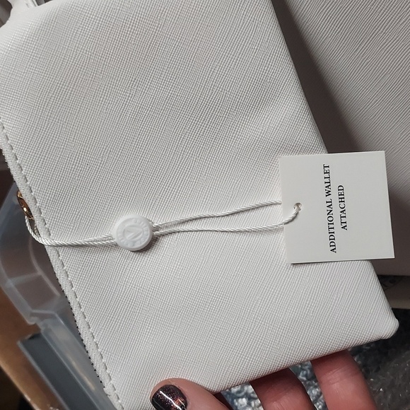 2 Pc. Valentino Orlandi White Gold Tote Bag and Pouch NWT - Picture 6 of 7